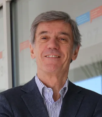 Imagem de José Manuel Mendonça, professor emérito da Universidade do Porto e investigador sénior do INESC TEC
