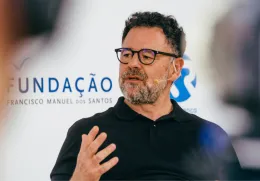 Imagem de Joel Neto, autor do retrato «Jénifer, ou a Princesa da França»
