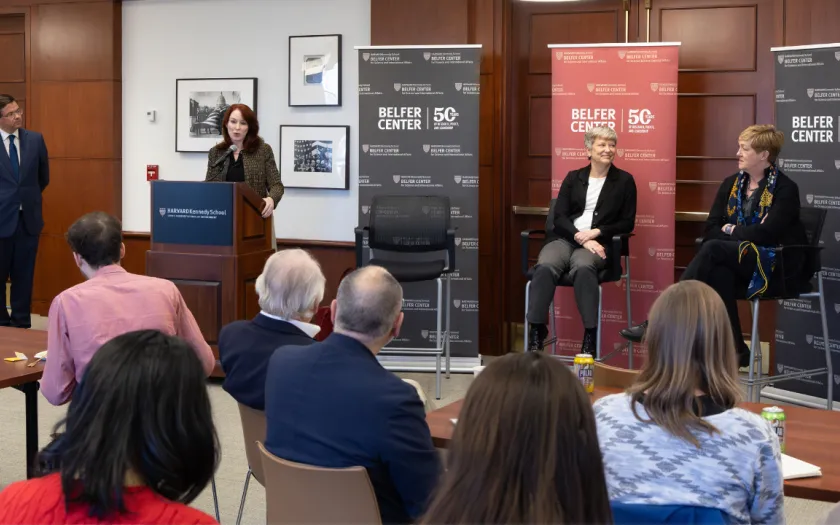 Fotografia da primeira conferência sobre a transição energética na Europa, com a Fundação e a Brookings Institution, em Harvard