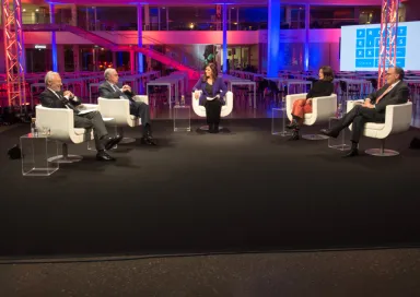 Imagem do debate Fronteiras XXI onde pára a ética na política