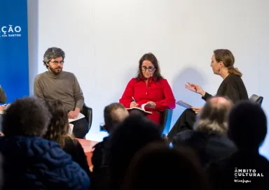 Autoria: Âmbito cultural - El Corte Inglés // Margarida David Cardoso, Nuno Travasso, Rosa Monteiro e Filipa Melo durante a apresentação do livro «E Depois da Revolução, Cinco Décadas de Democracia» 