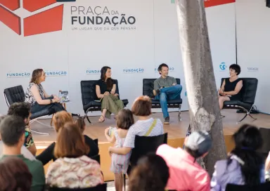 Imagem do debate «Quem nos leva, nos transportes públicos?», na Feira do Livro de Lisboa.