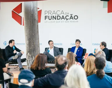 Imagem da Praça da Fundação «O que mudou na indústria musical protuguesa?», na Feira do Livro de Lisboa
