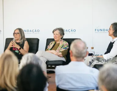 Imagem da Praça da Fundação «Um museu fechado pela COVID-19: uma abertura à reinvenção», na Feira do Livro de Lisboa