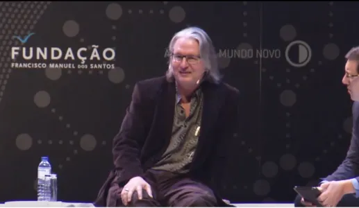 Entrevista a Bruce Sterling por Jake Bowers - Admirável Mundo Novo