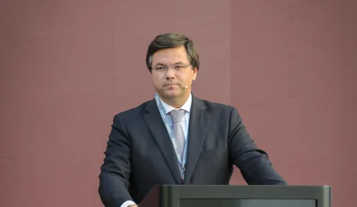 Imagem do presidente da Fundação Gonçalo Saraiva Matias, na abertura do evento Cinco Décadas de Democracia, o que mudou?