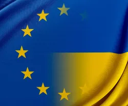 Imagem da Bandeira da União Europeia sobreposta à bandeira da Ucrânia