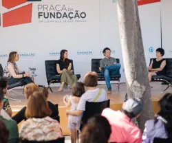 Imagem do debate «Quem nos leva, nos transportes públicos?», na Feira do Livro de Lisboa.